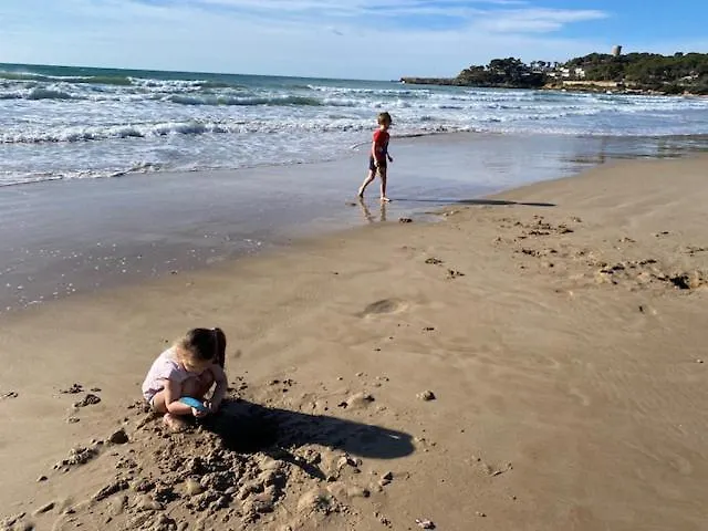 Tarragona Playa La Moraアパートメント アパート